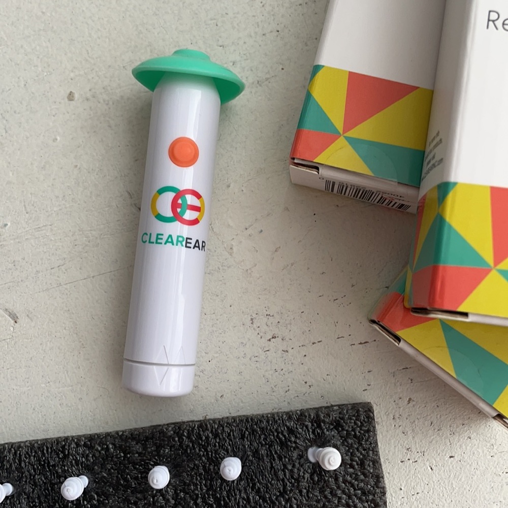 [ ClearEar OTO-TIP Ear Cleaner & 29 Replacement Tips ] - Picture 5 of 5